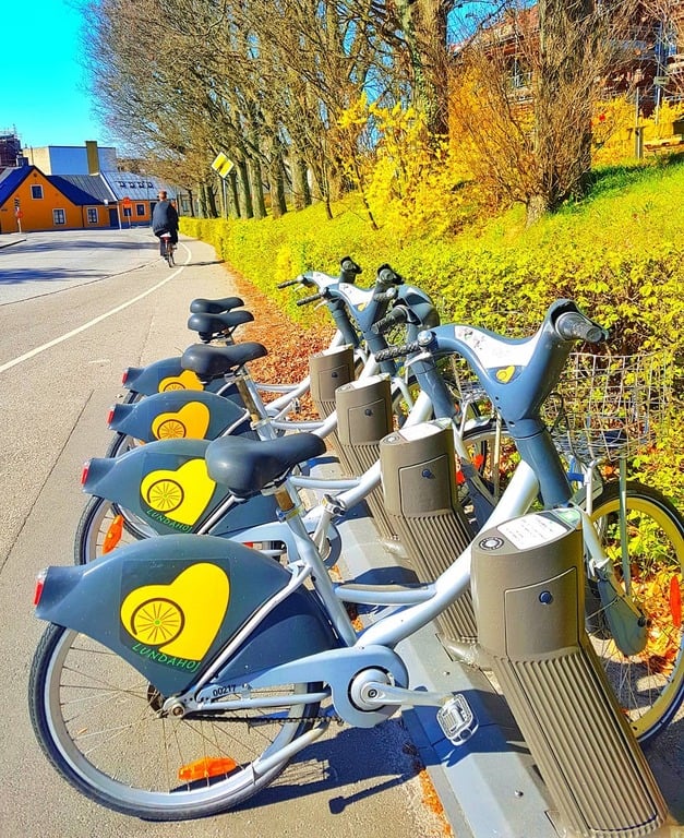 things to do in lund sweden | tour on a bike from the lundahoj system