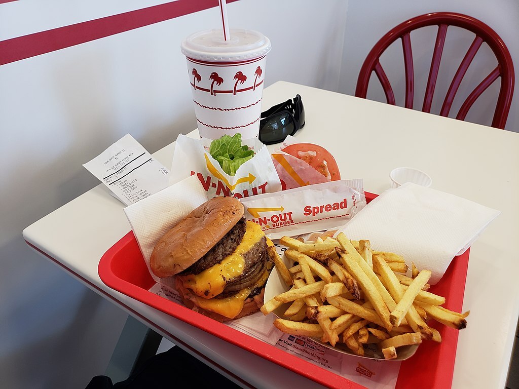 4×2 In-n-out Burger meal