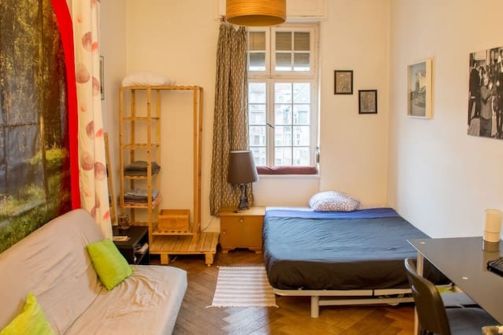 chambre meublée près du centre-ville et de la gare