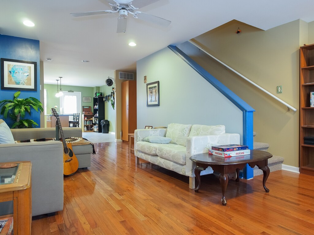 This is a quiet private floor in Hampden 