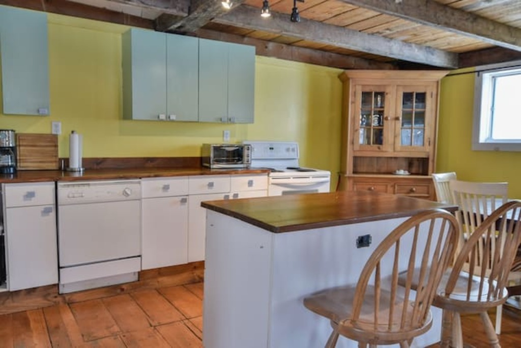 Top 10 Airbnb Vacation Rentals In Knowlton, Canada Updated 2024 Trip101