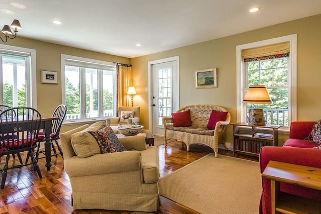 Top 10 Airbnb Vacation Rentals In Knowlton, Canada Updated 2024 Trip101