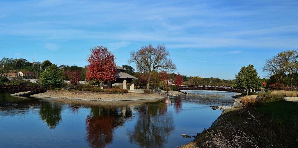 Downtown, Elgin, IL, USA - panoramio (1)