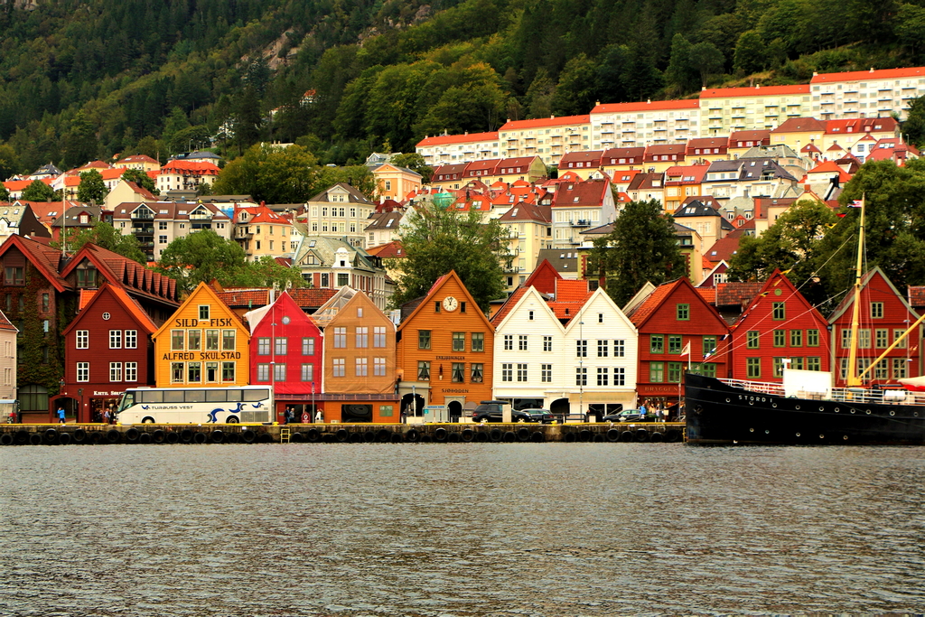 Bergen, Norway (29579684930)