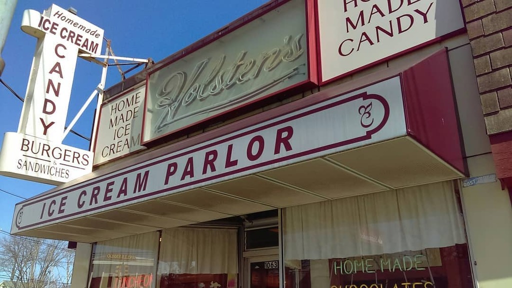 things to do in bloomfield nj | have yourself a treat at holsten's ice cream, chocolate & restaurant