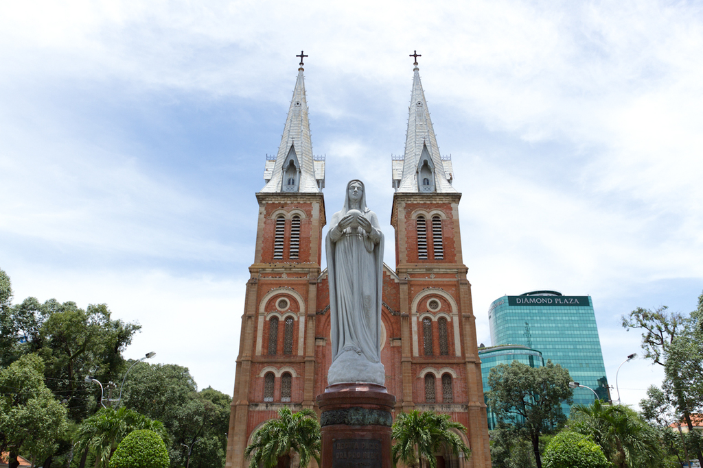 Notre Dame Ho Chi Minh City-1