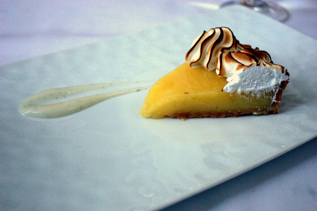 Eleven madison park lemon meringue pie in 2009