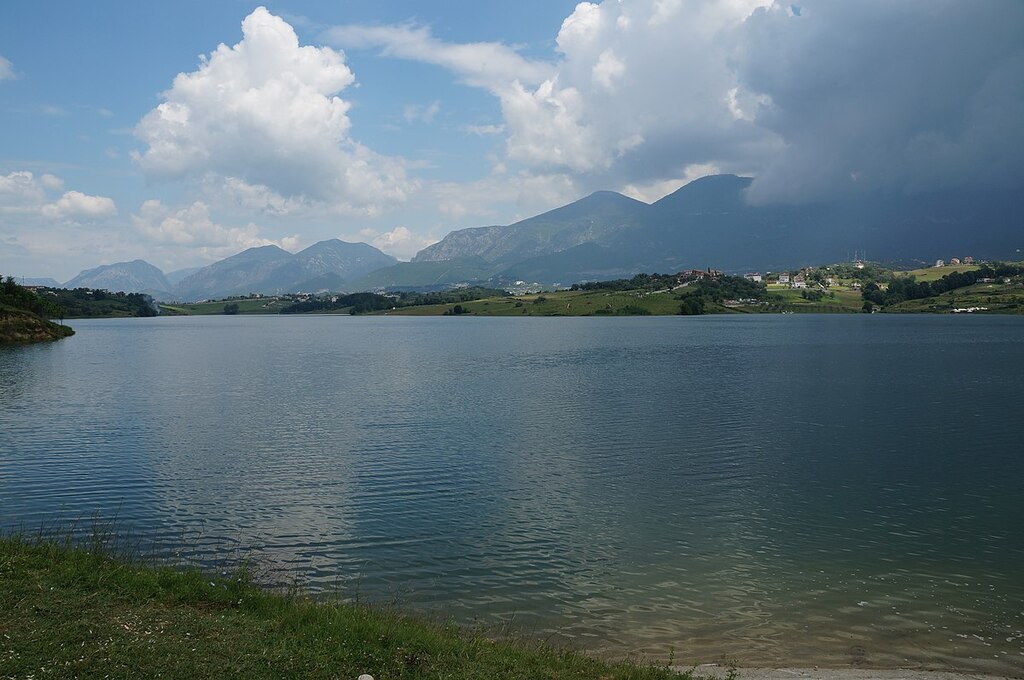 Liqeni i Farkës – panorama