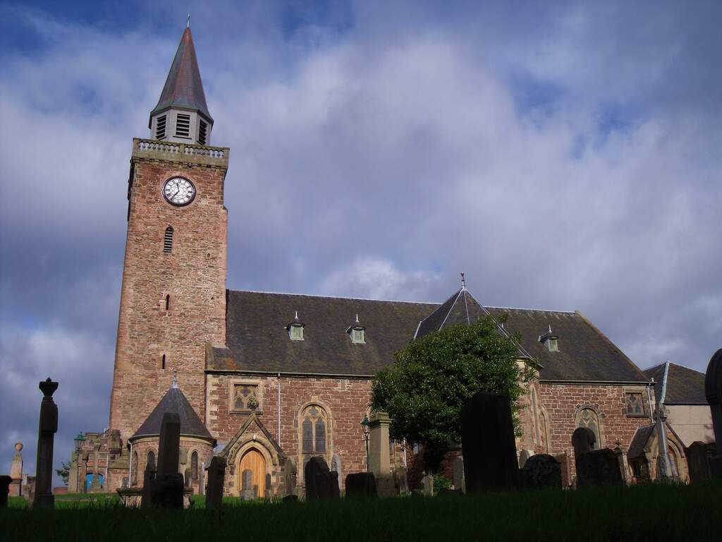 Old High Church Inverness Scotland (10178392024)