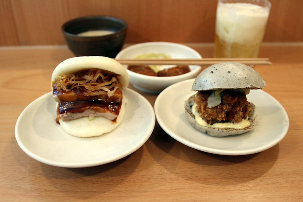 Pork confit bao, fried chicken bao and other BAO deliciousness