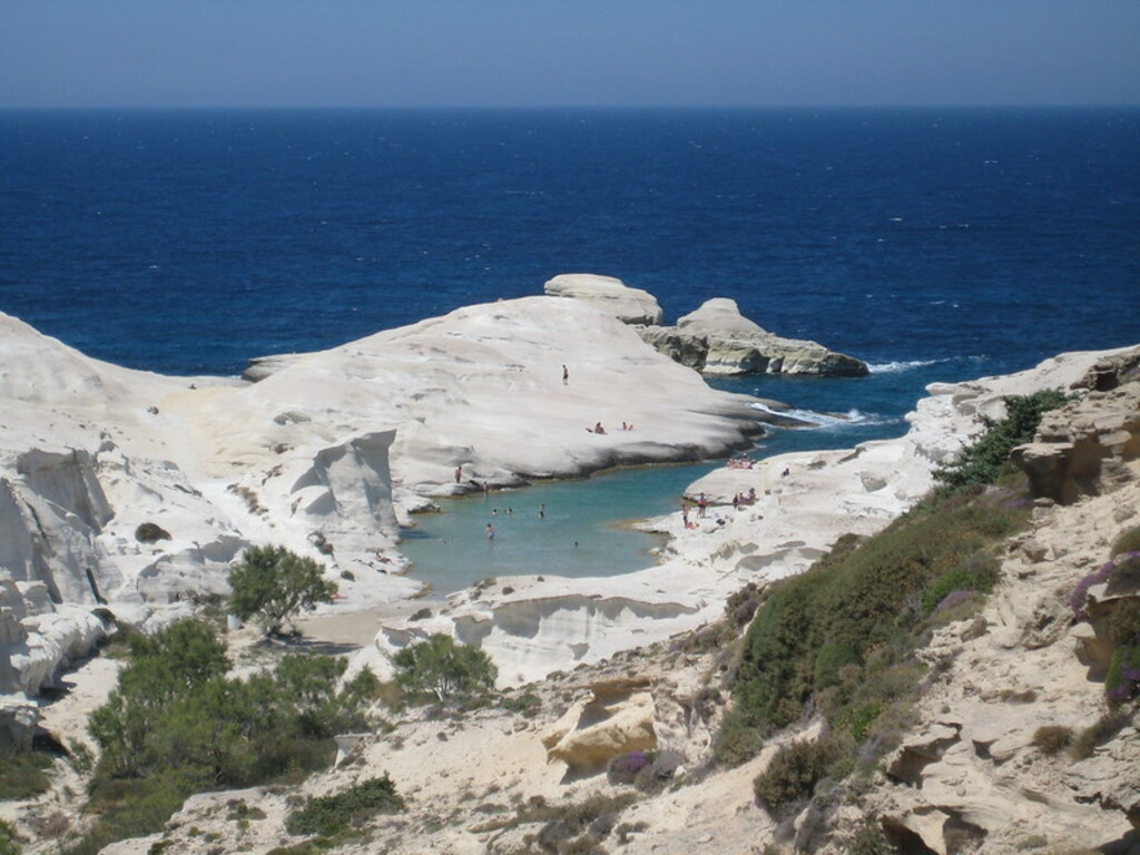 Sarakiniko Beach