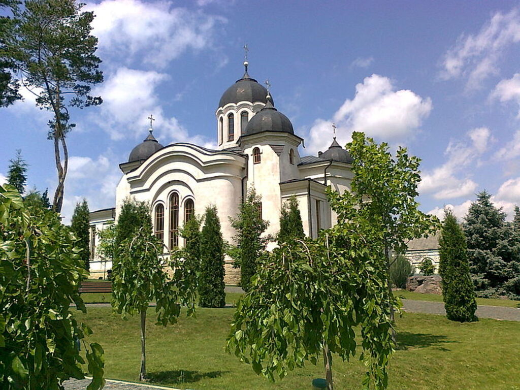 (Монастырь Курки, Молдавия)