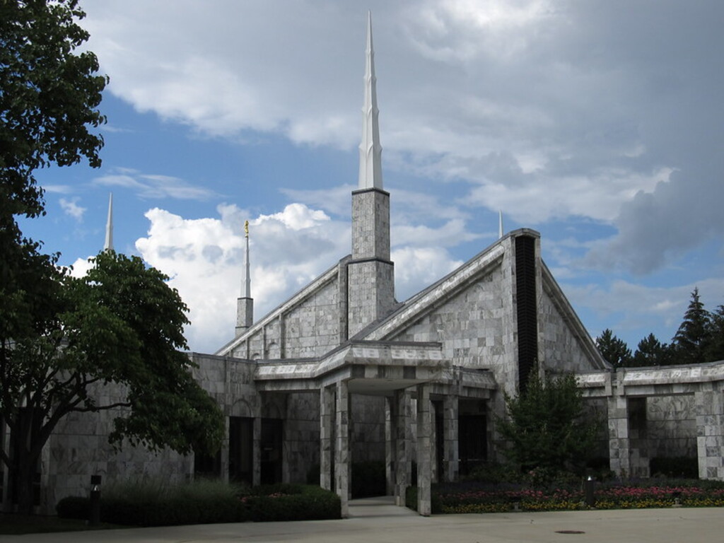 Chicago Illinois LDS Temple, Glenview, Illinois