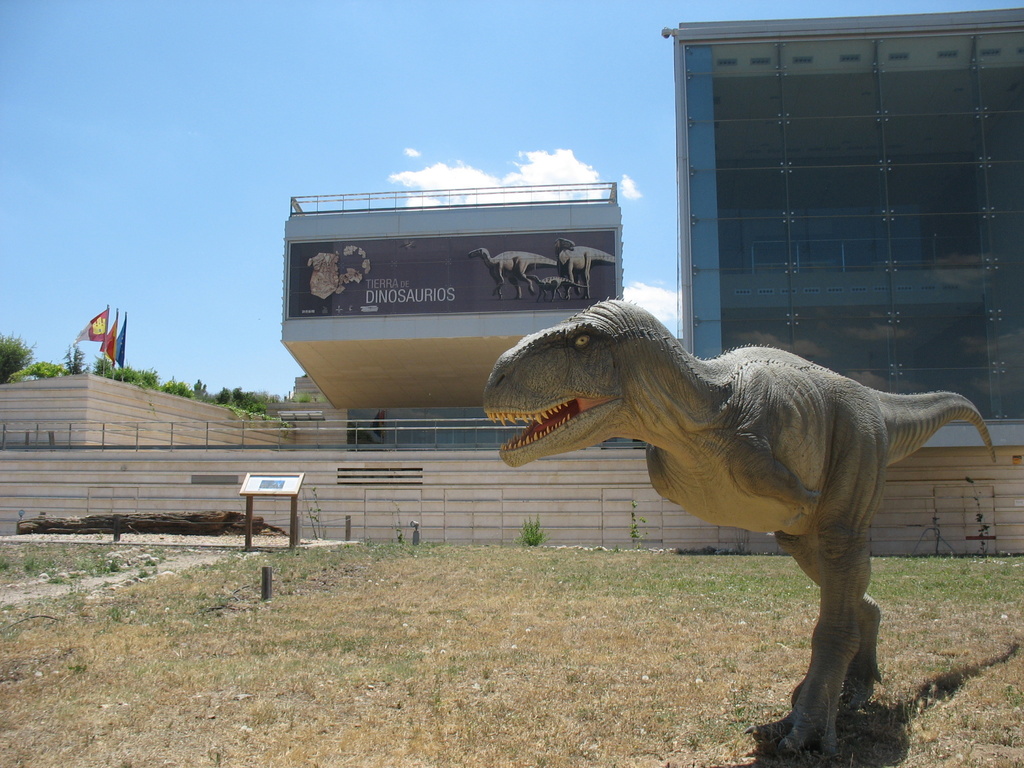 Abelisaurus model - Castilla-La Mancha Paleontological Museum (Cuenca, Spain) 01