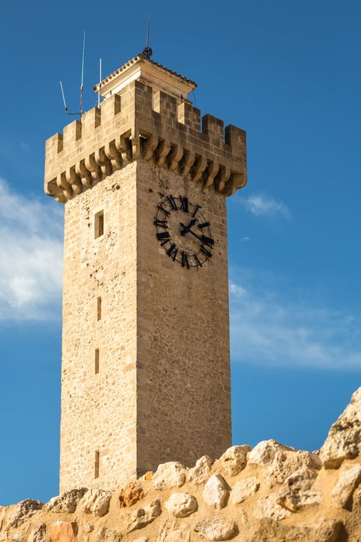 Cuenca - Centro Histórico de Cuenca - Torre de Mangana 2015-11-17