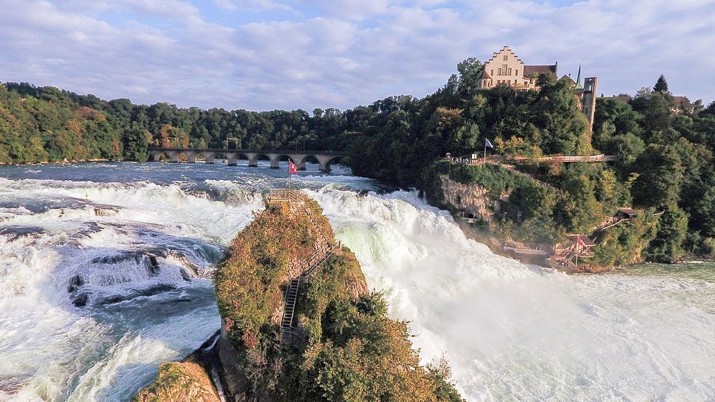2016-08-30 18-36-45 324.2 Switzerland Kanton Schaffhausen Neuhausen Rheinfall