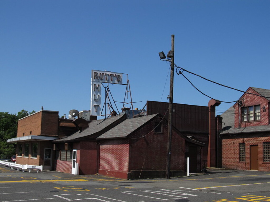 Rutt's Hut