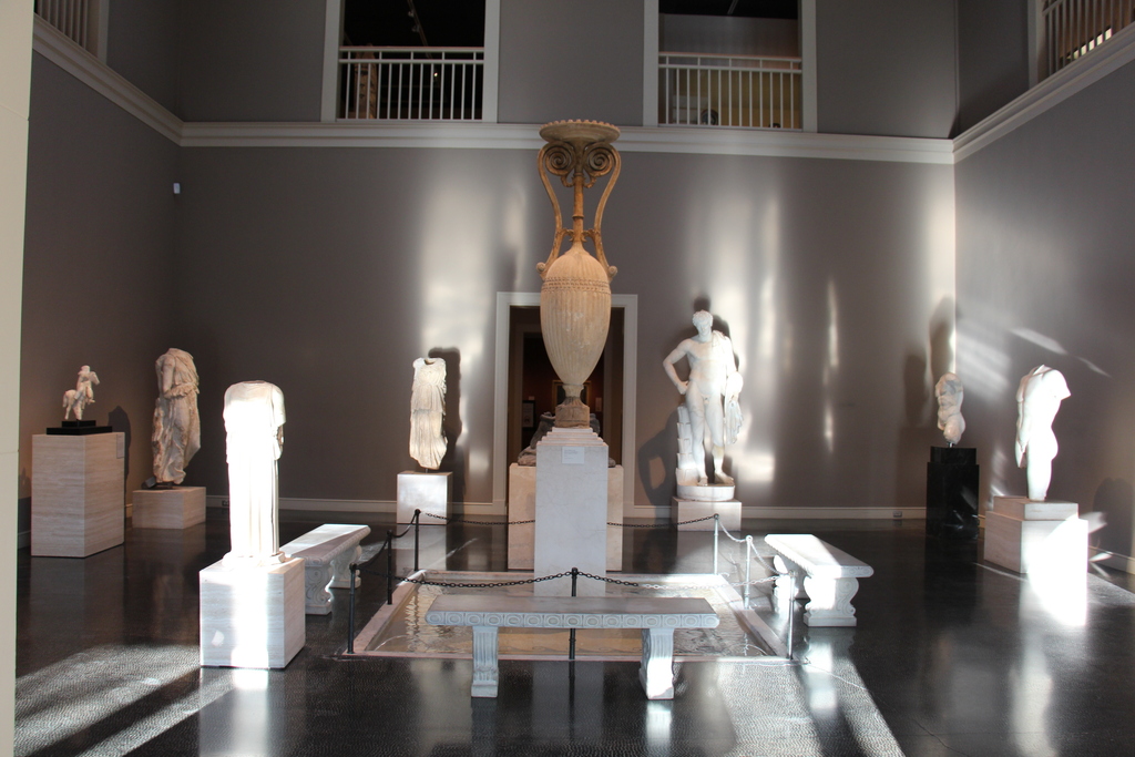 Santa Barbara Museum of Art sculpture court