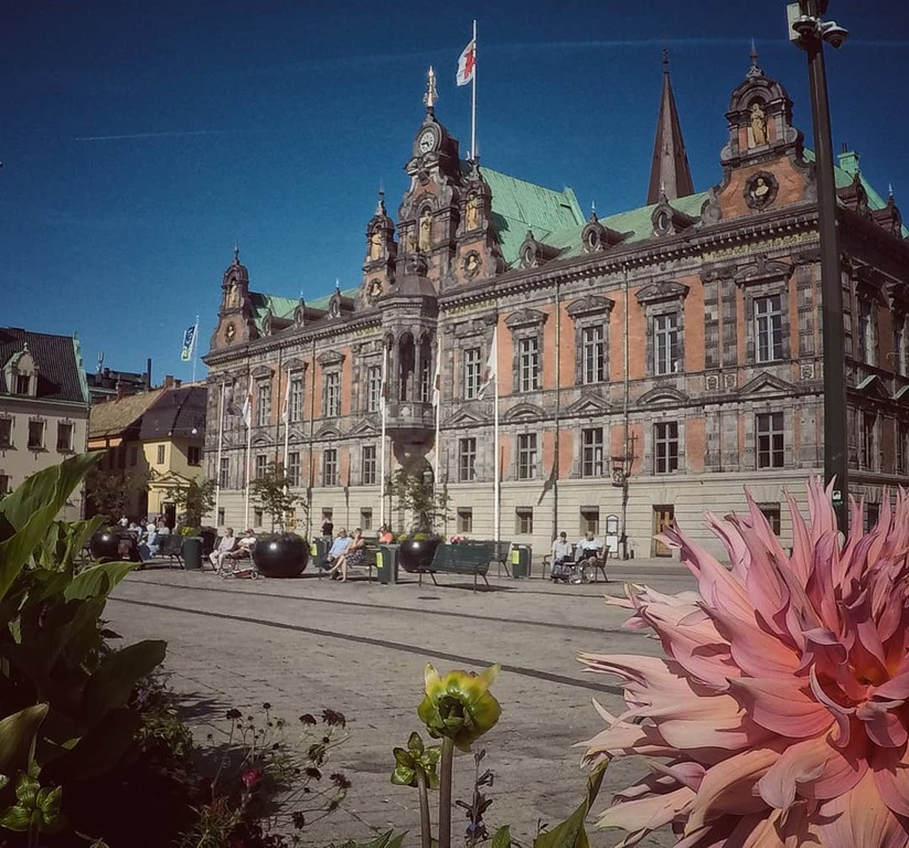 things to do in malmo sweden | spend an evening at lilla torg