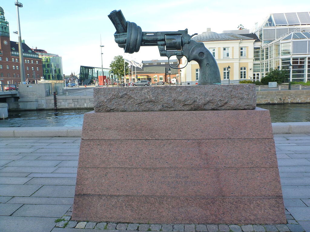 Non-Violence sculpture Malmö