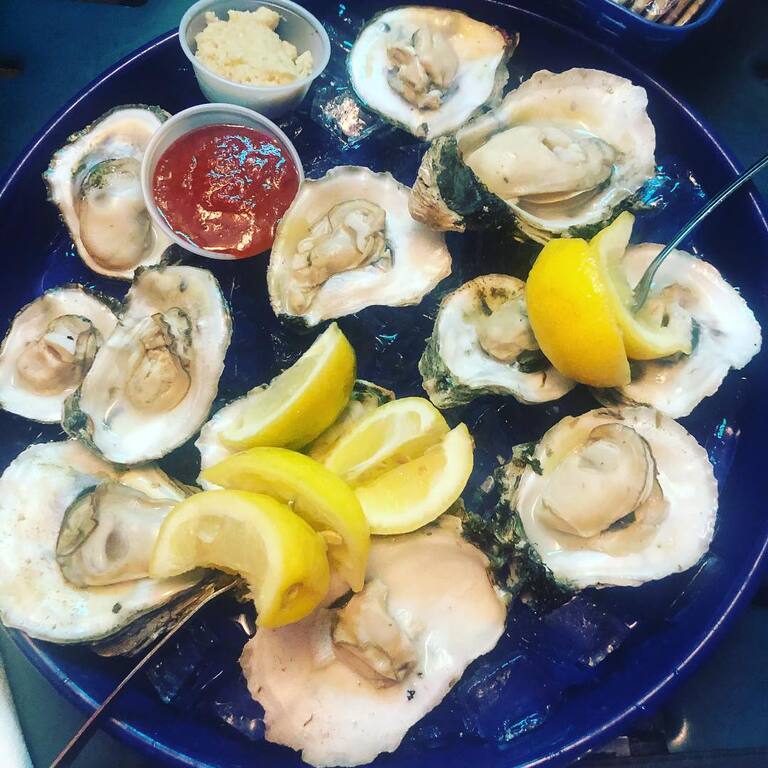 things to do in lake worth florida | enjoy fresh shellfish at dave's last resort & raw bar