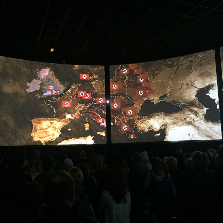 watch a war movie at arromanches 360