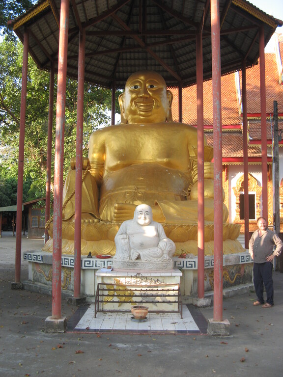 Mae Sot temple04