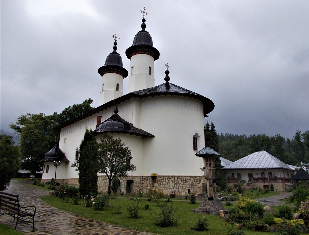 RO NT Biserica "Adormirea Maicii Domnului" a mănăstirii Văratec