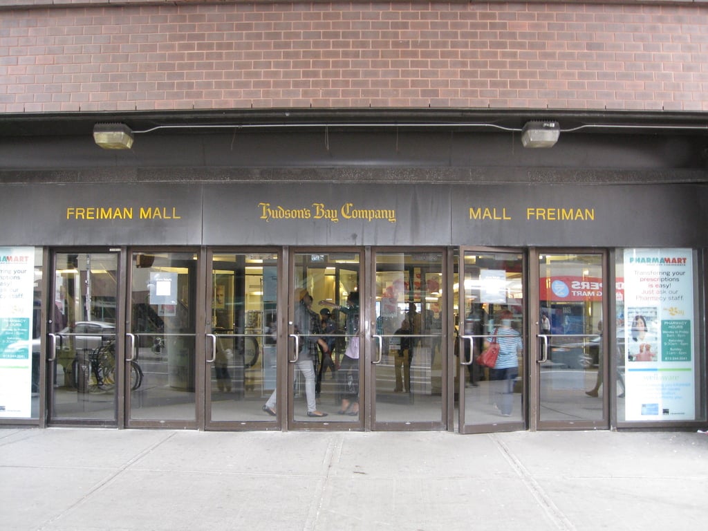 Freiman-Mall-Entrance-Ottawa-1