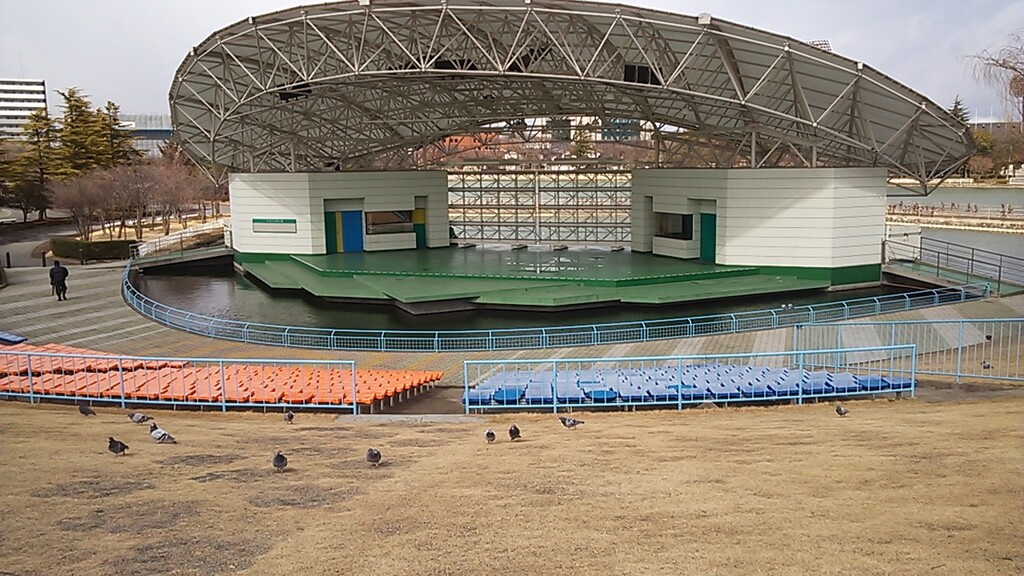 開成山野外音楽堂 - panoramio (3)