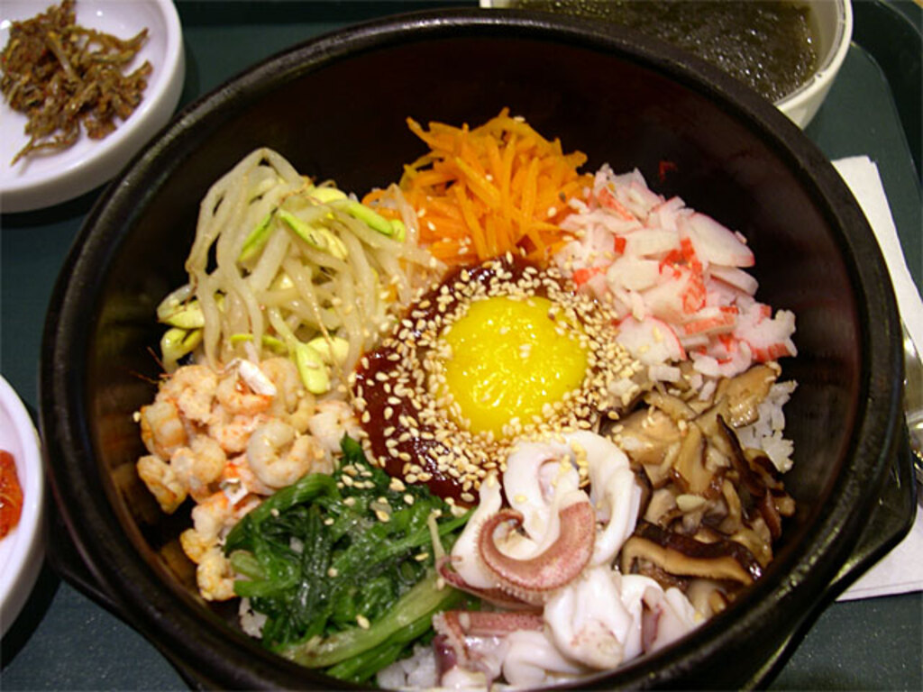 dolsot (hot stone) seafood bibimbap