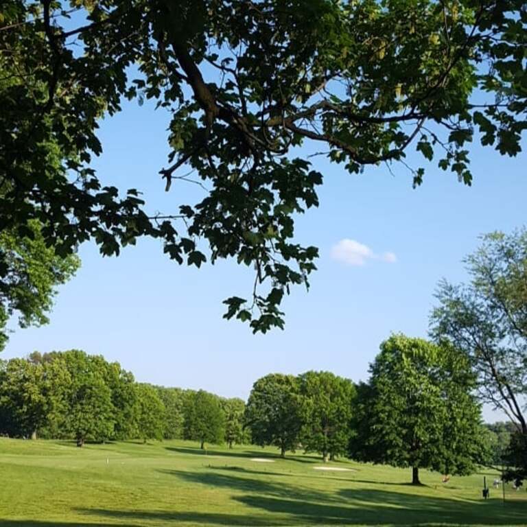 things to do in edison nj | play a round of golf at west nine