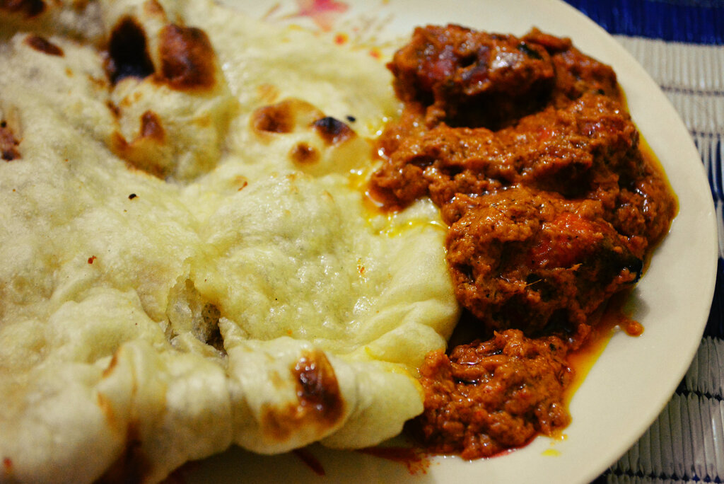 Butter Nan and Chicken Tikka Masala