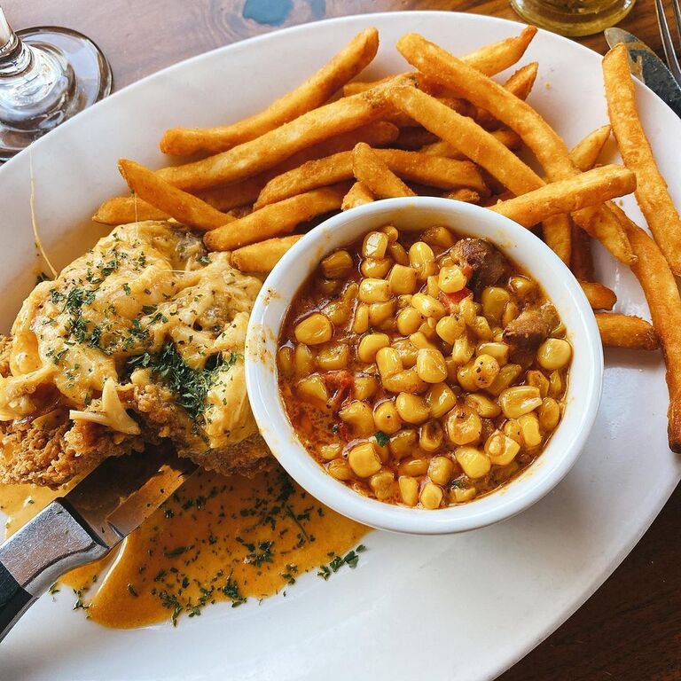 kid friendly restaurants in tulsa | nola's creole and cocktails