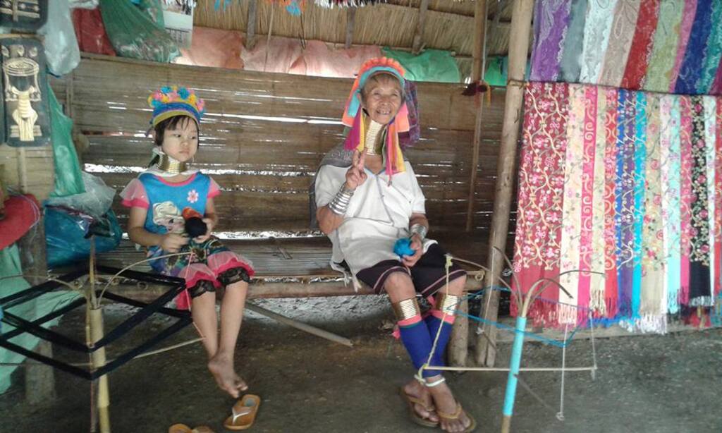 The long neck lady of Karen