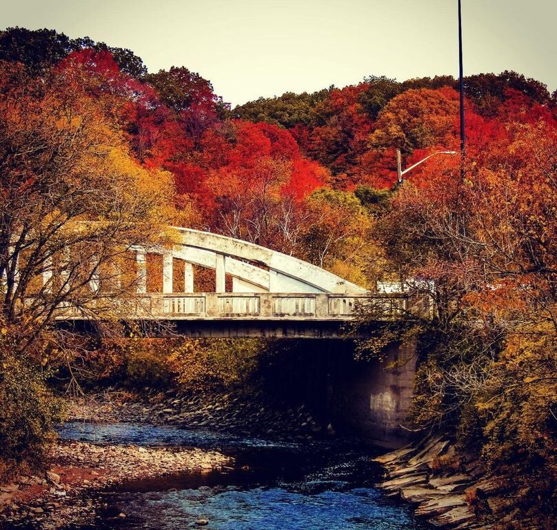 hiking in toronto | lower don river trail