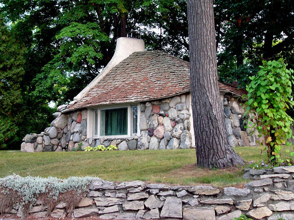 Charlevoix - Mushroom House (1332872112)