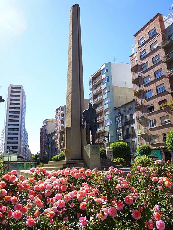 Logroño - Monumento al Labrador 1