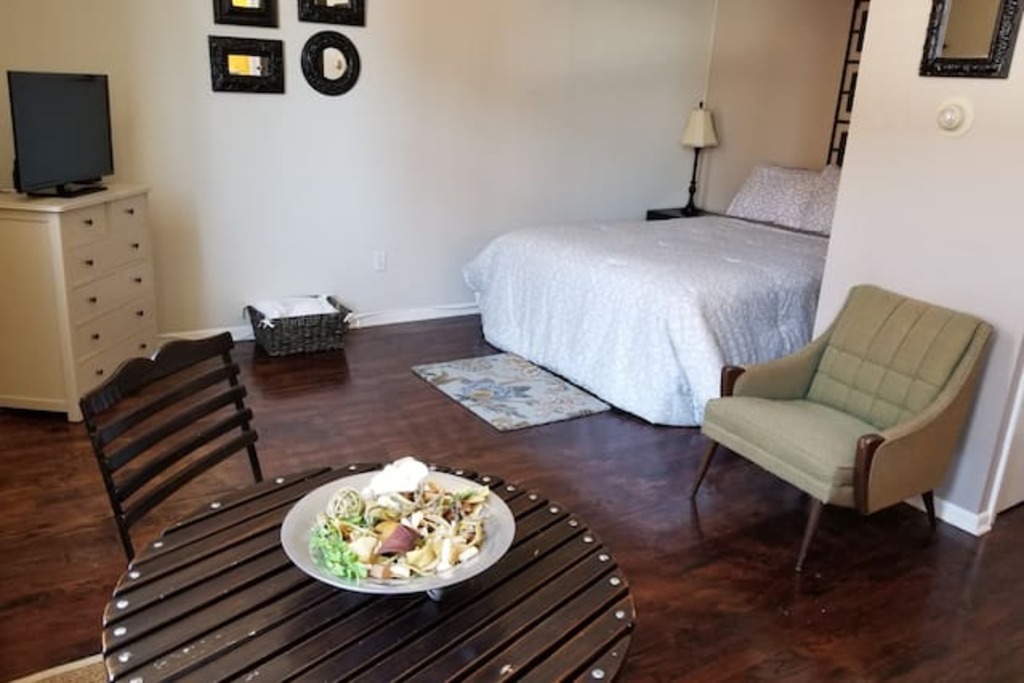 13 Best Airbnb Vacation Rentals In Adrian, Michigan Updated 2024 Trip101