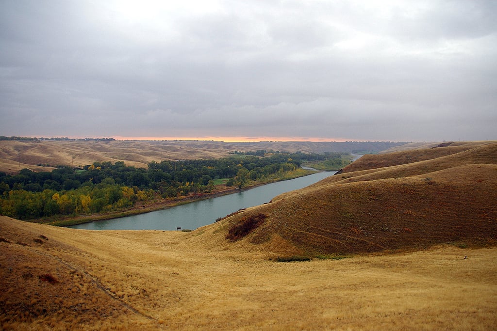 Old-man-river-sunrise