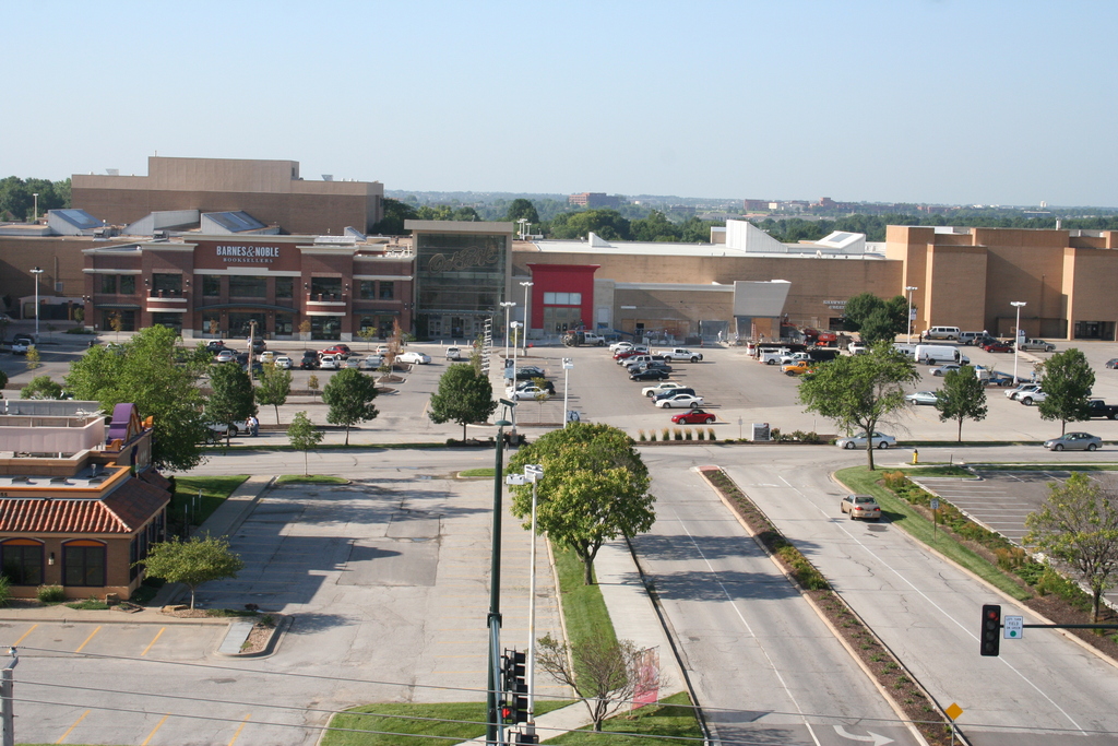 Oak Park Mall 