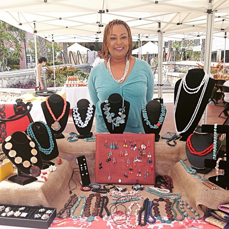 what to buy in freeport bahamas | handcrafted coconut jewelry