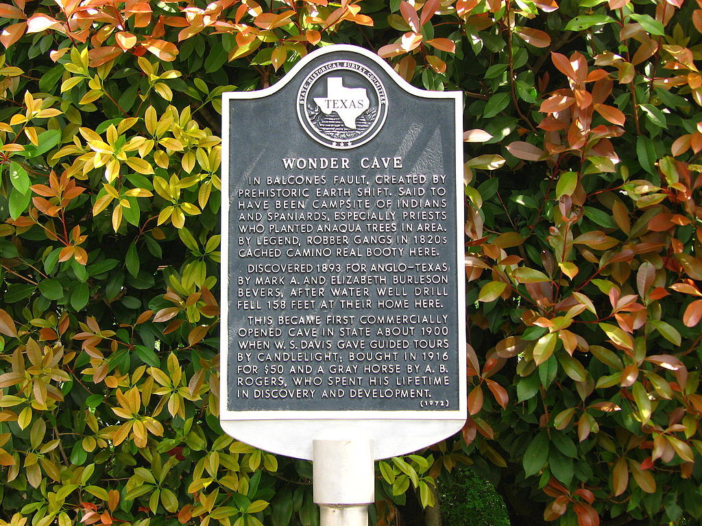 Wonder Cave Sign