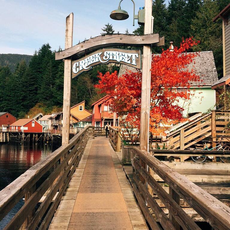 things to do in ketchikan | check out the eateries along creek street