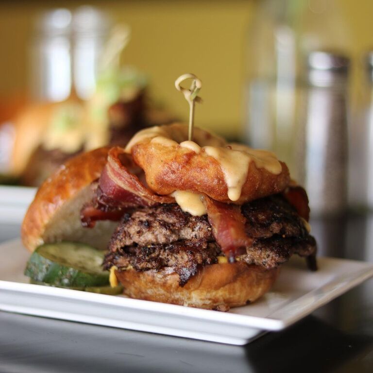 36 hours in st louis | start with a specialty burger from baileys' range