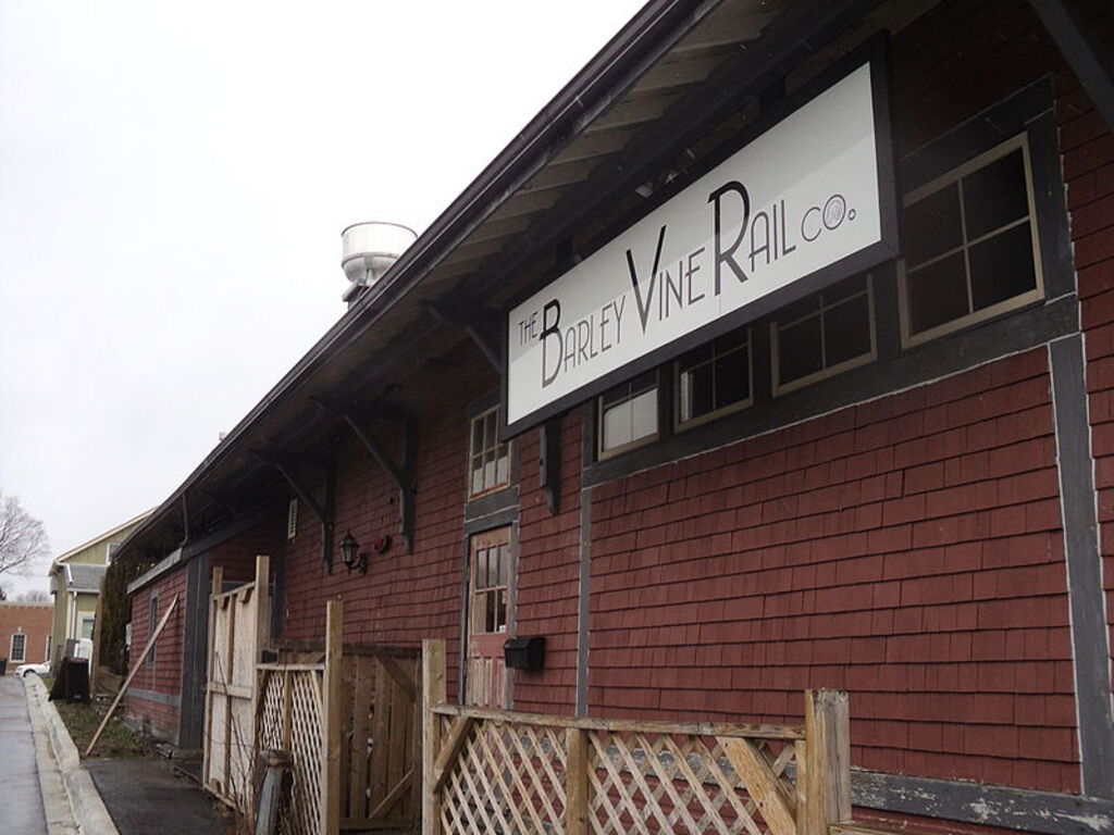 Orangeville Barley Vine Rail