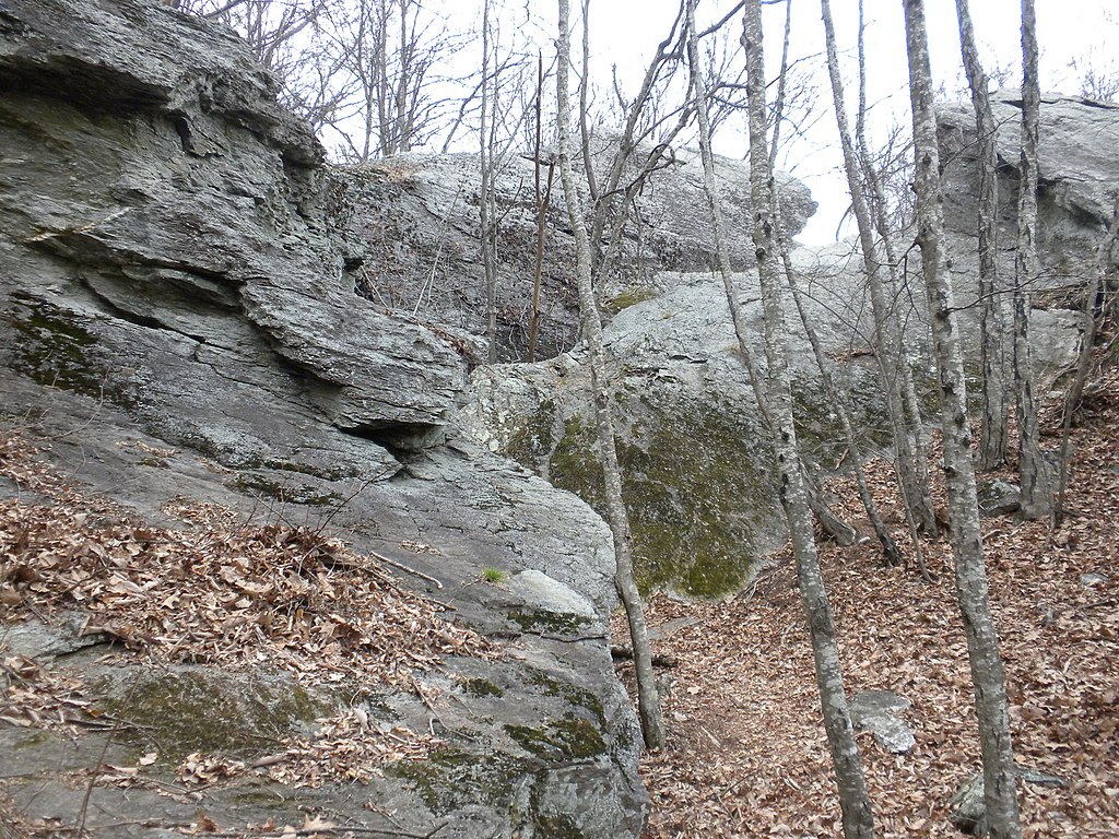 Devils Den-4
