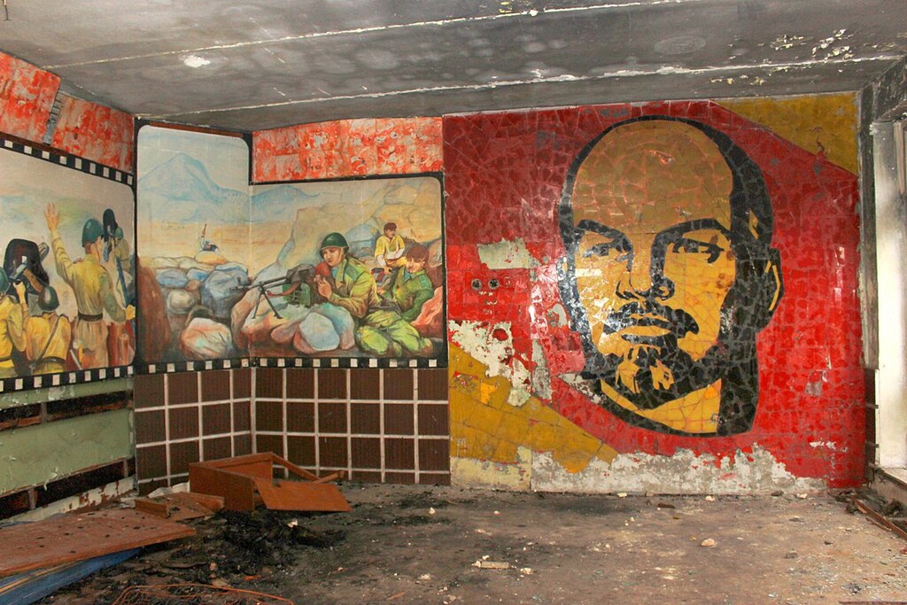 Skrundas armijas pilsētiņa - an abandoned soviet military base in Skrunda - panoramio (12)