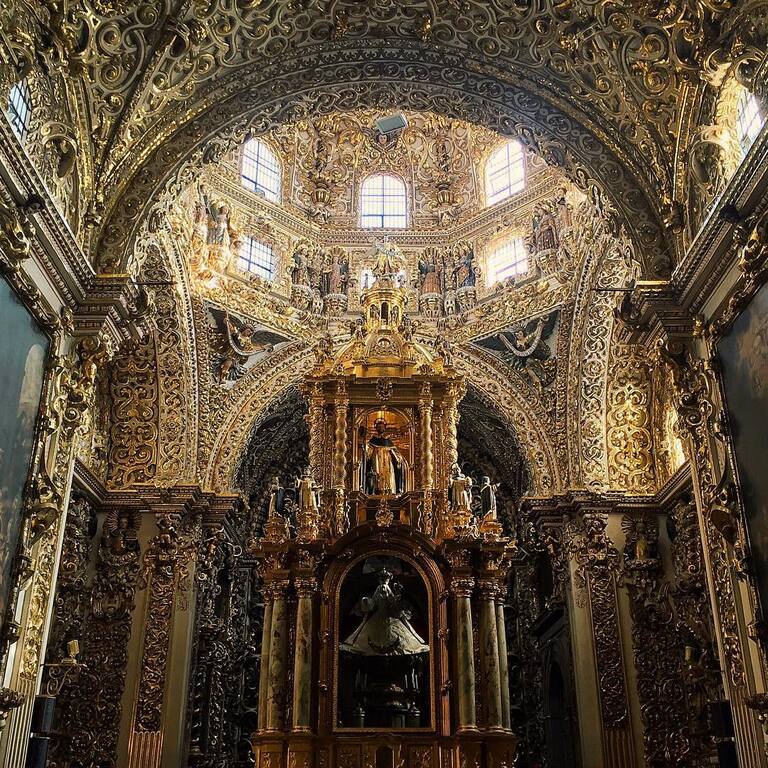 gaze at the astonishing architecture inside the capilla del rosario
