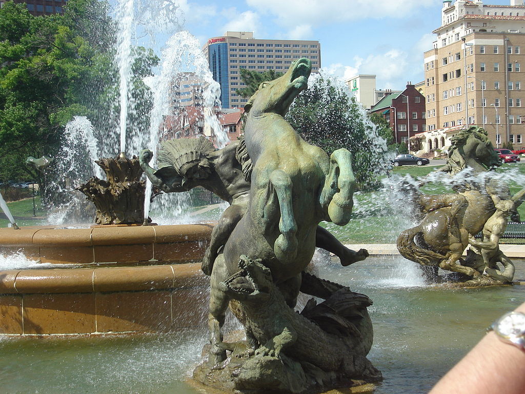 JC Nichols Memorial Fountain in Kansas City